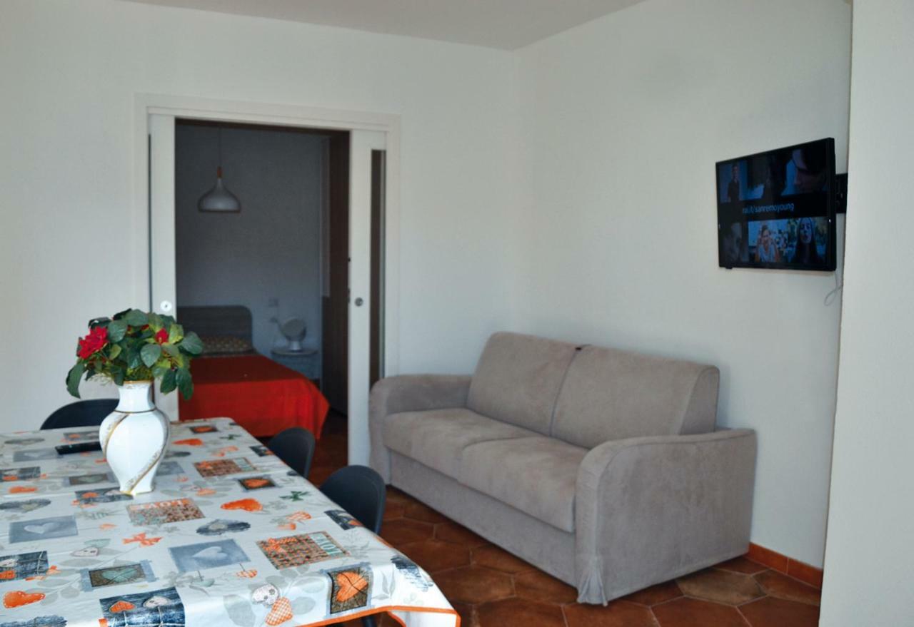 Le Perle Dell'Isola Apartment Isola Rossa Exterior photo